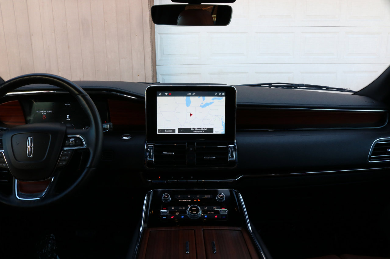 Used 2020 Lincoln Navigator L Reserve w/ Luxury Package image 56