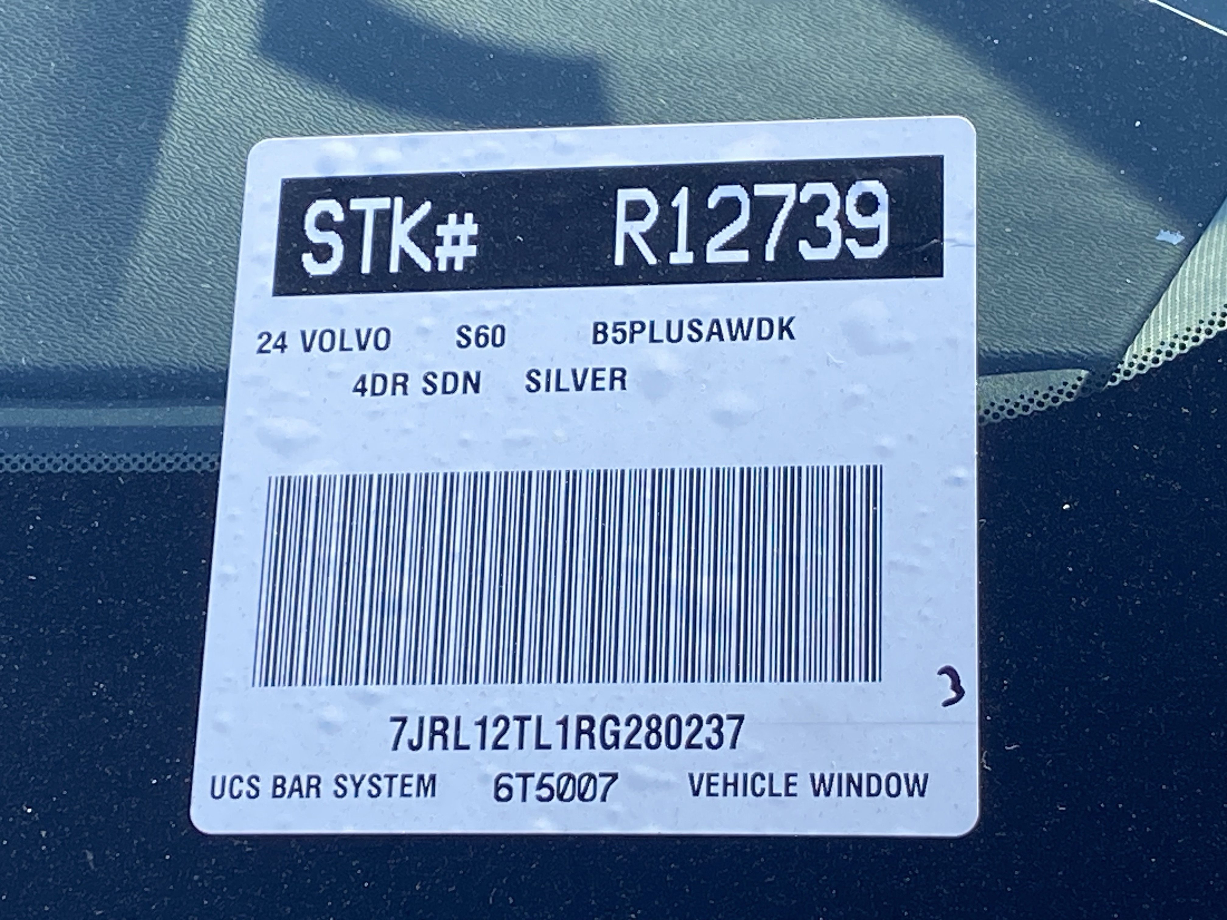 Used 2024 Volvo S60 B5 Plus image 31