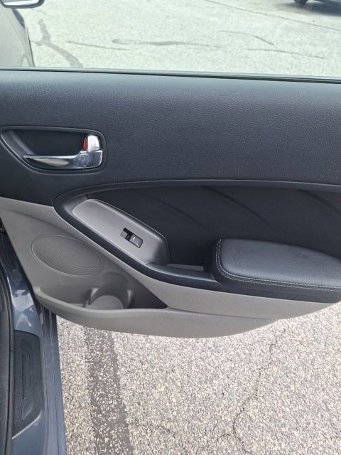 Used 2015 Kia Forte EX image 22