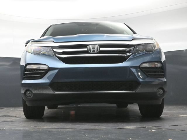 Used 2017 Honda Pilot Touring image 39