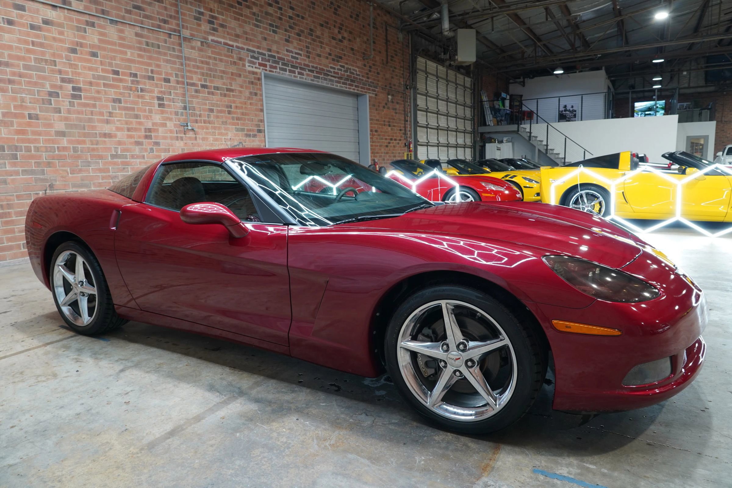 Used 2012 Chevrolet Corvette Coupe w/ Roof Package RWD image 2