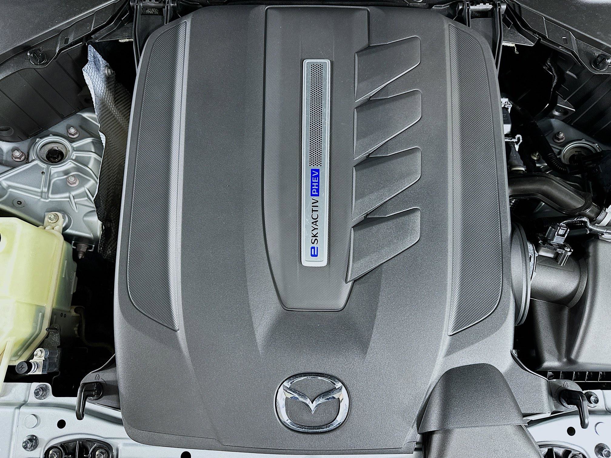 Used 2024 MAZDA CX-90 Plug-In Hybrid w/ Premium Pkg image 36