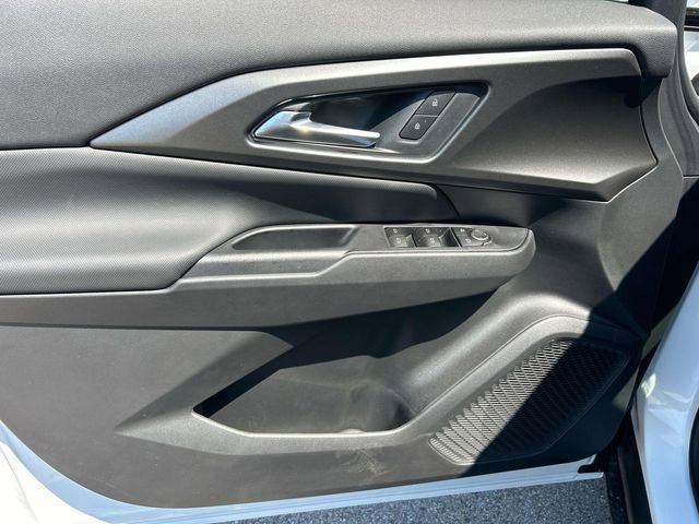 New 2026 Chevrolet Equinox EV LT w/ Comfort Package image 21