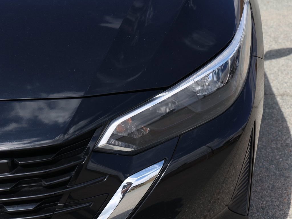 Used 2024 Nissan Sentra S image 10