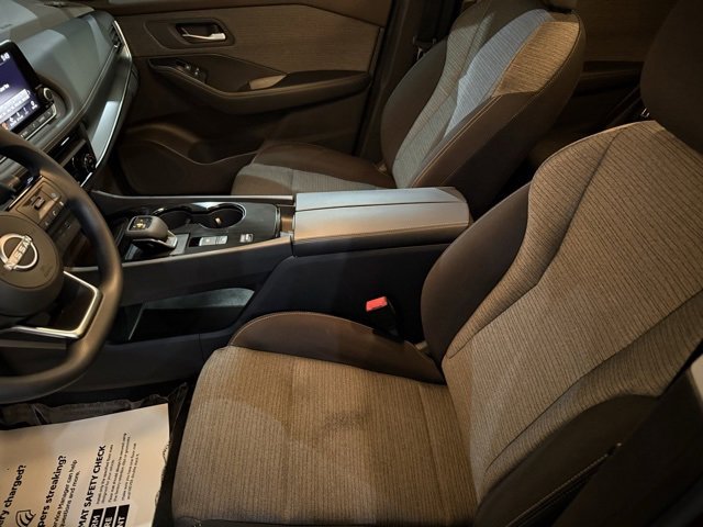 Used 2023 Nissan Rogue SV image 23