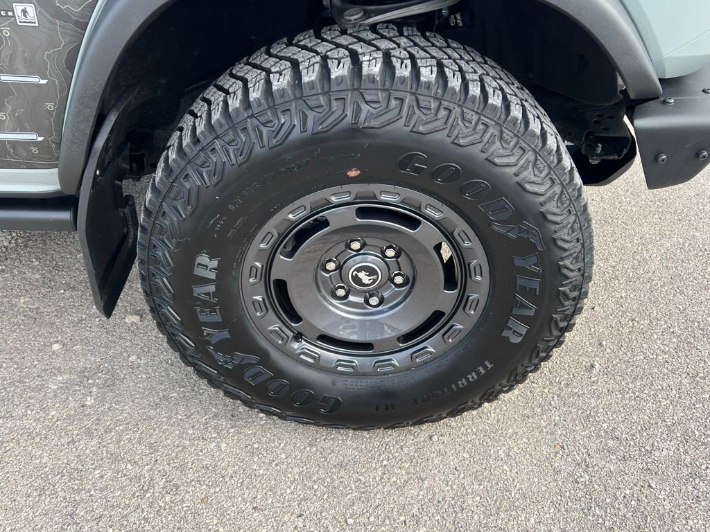 Used 2024 Ford Bronco Everglades image 10