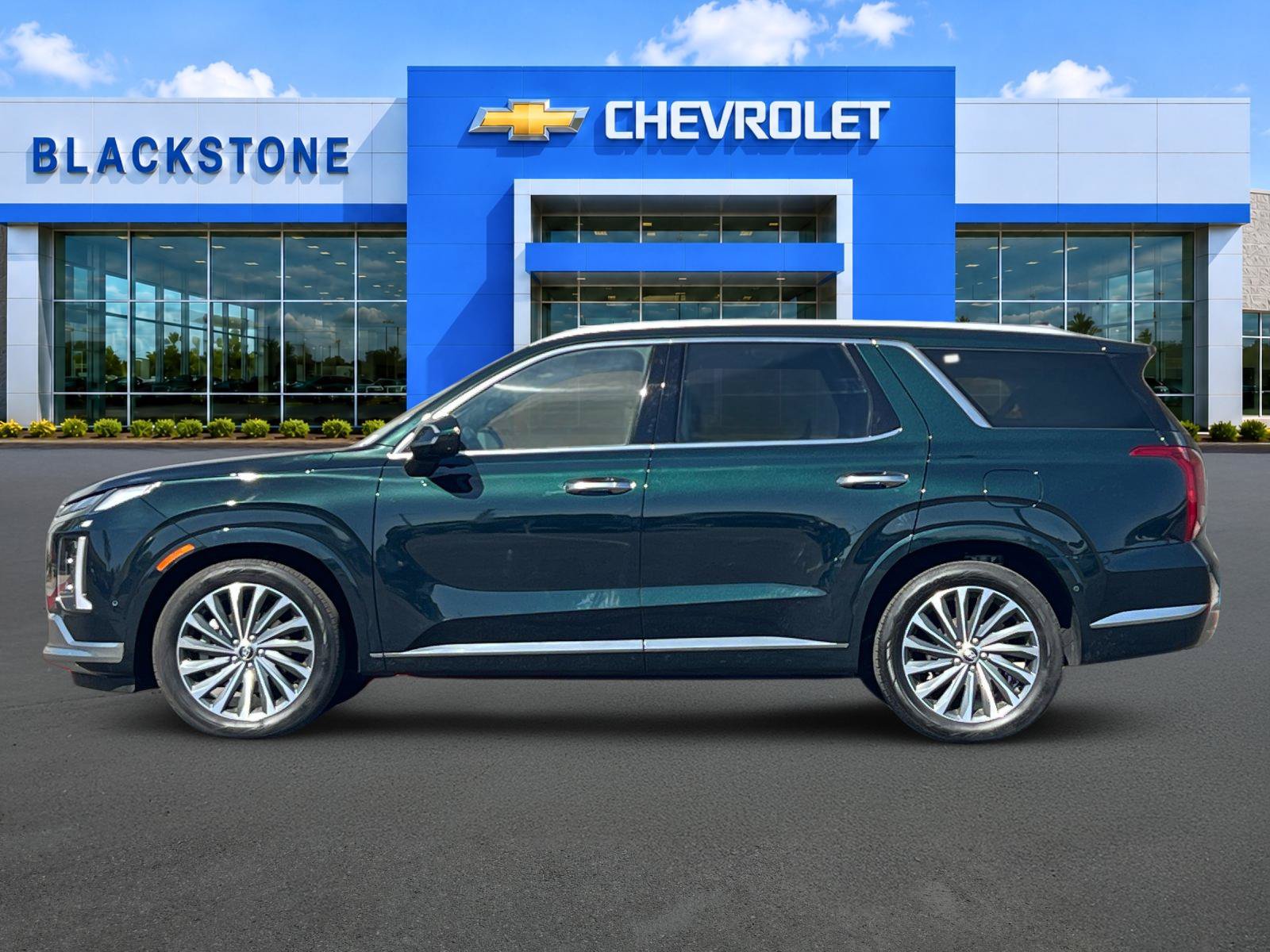 Used 2025 Hyundai Palisade Calligraphy FWD image 3