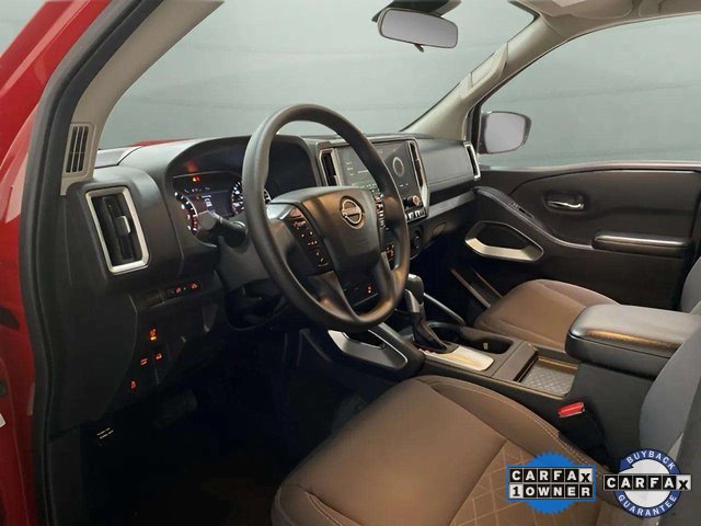Used 2025 Nissan Frontier SV image 14