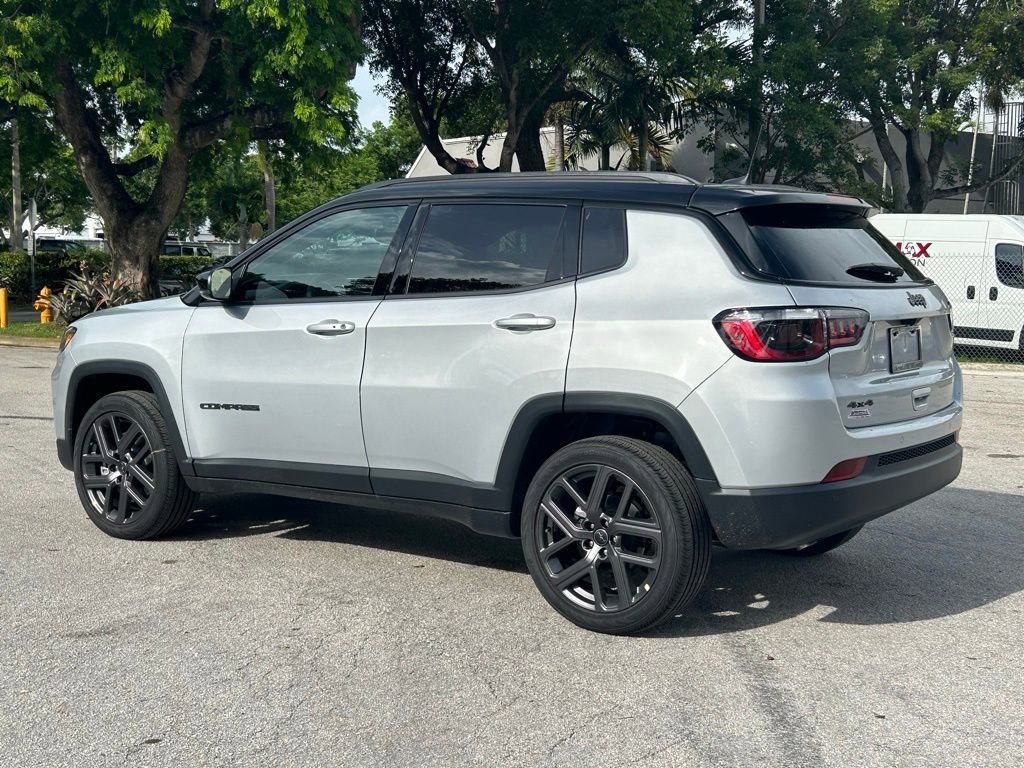 New 2025 Jeep Compass Limited w/ Sun & Sound Group AWD/4WD image 7