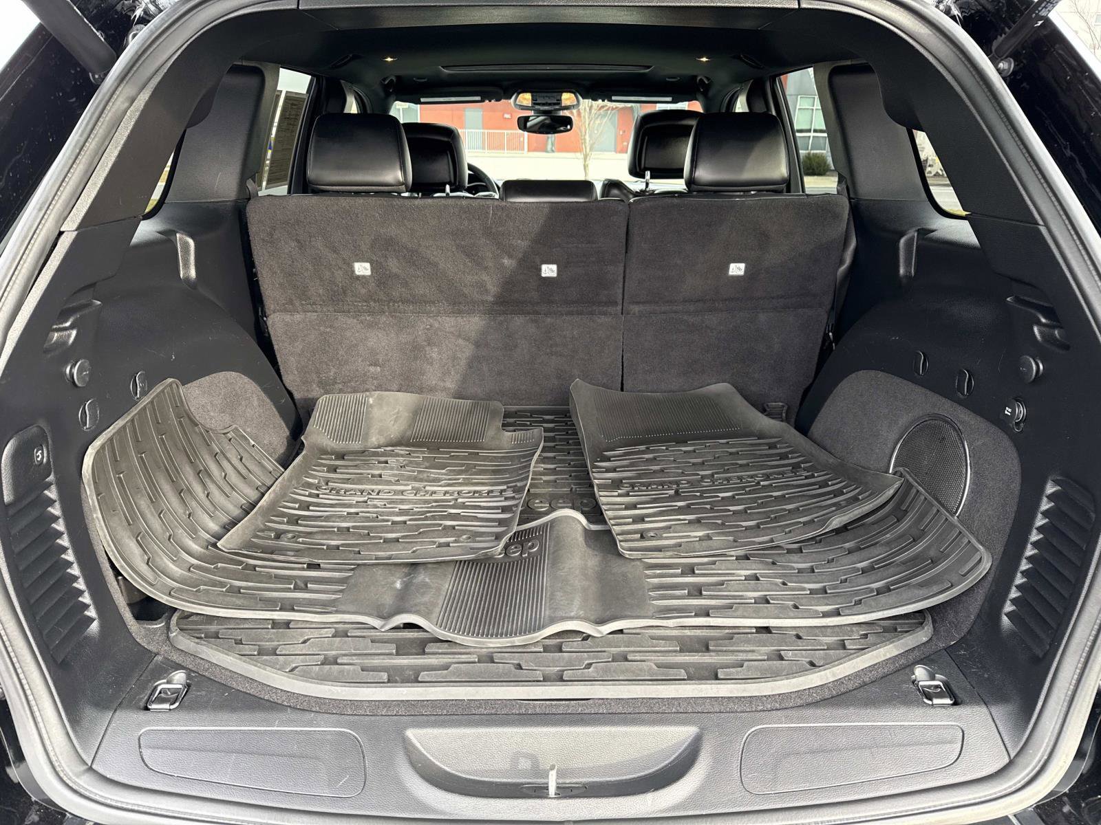 Used 2019 Jeep Grand Cherokee Altitude image 20