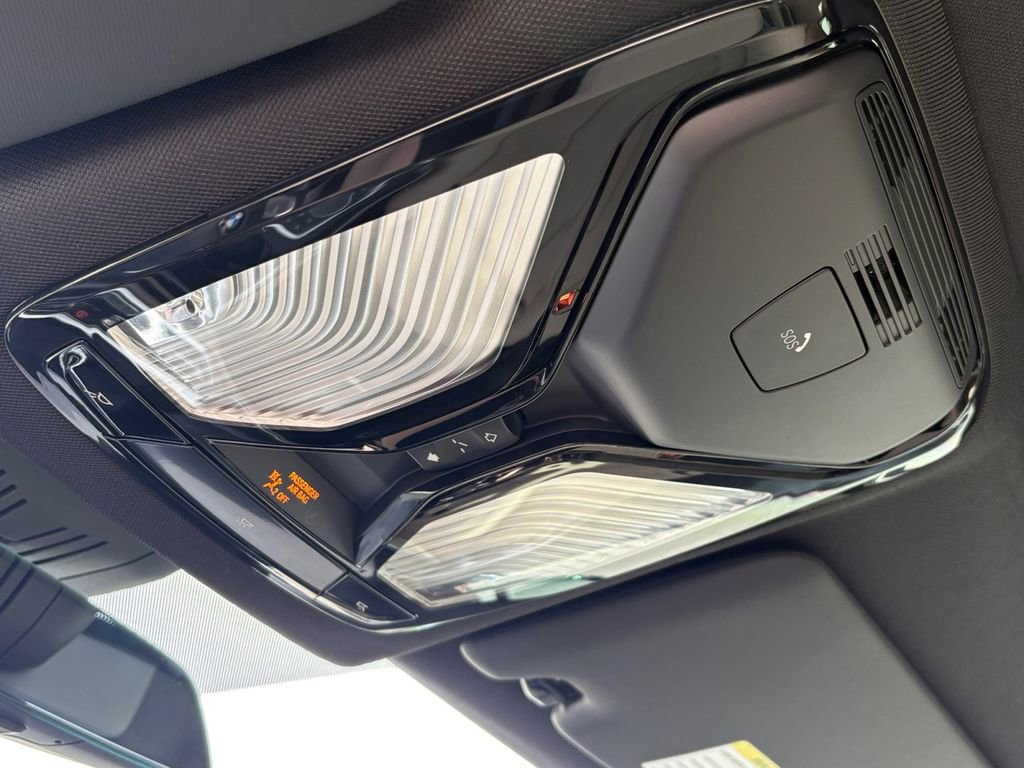 Used 2021 BMW 430i xDrive Coupe w/ Premium Package image 31