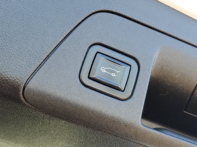Used 2021 Buick Envision Essence FWD image 38