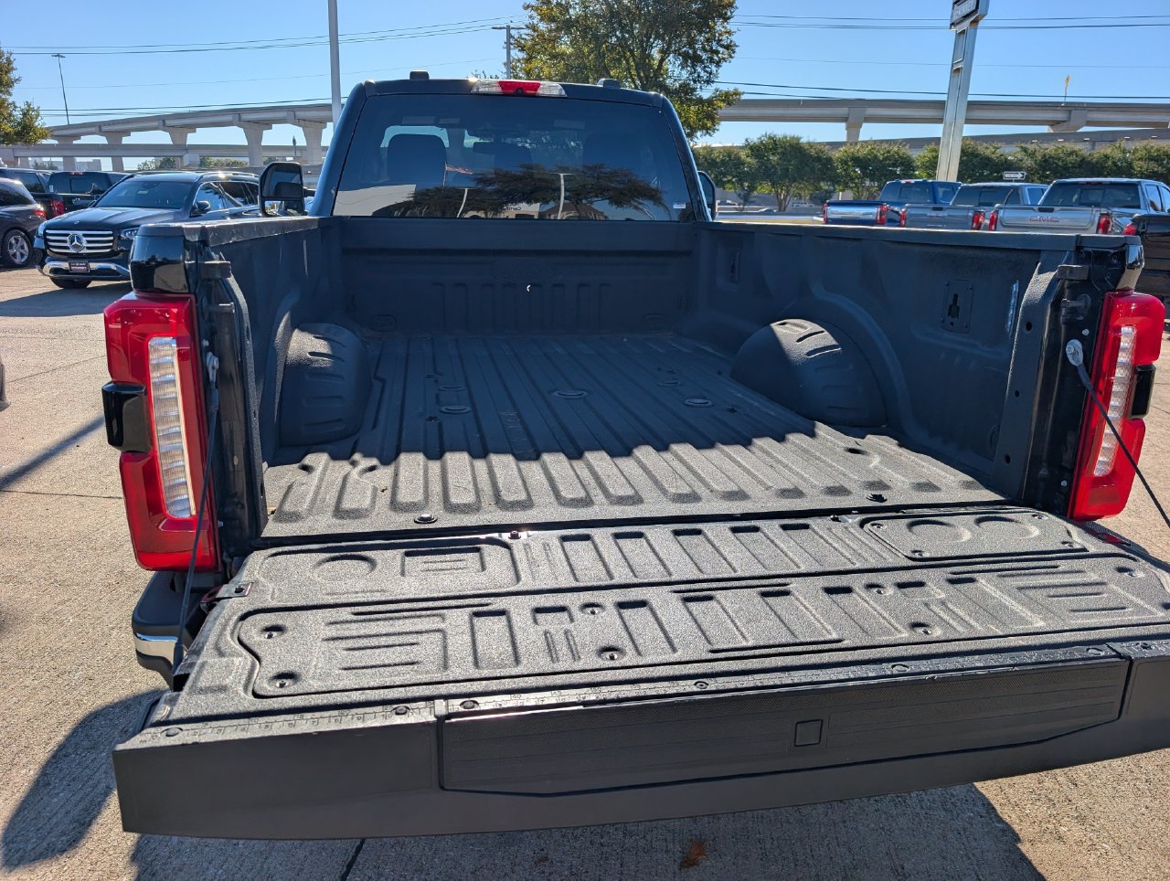 Used 2023 Ford F250 XLT w/ 360-Degree Camera Package AWD/4WD image 26