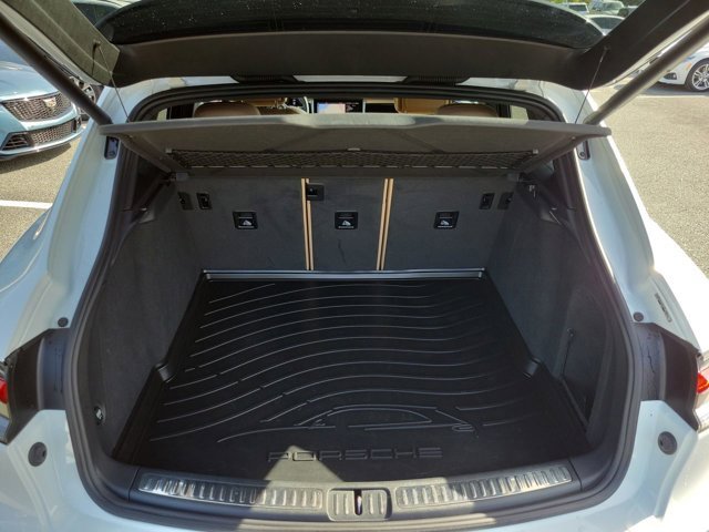 Used 2019 Porsche Macan image 19