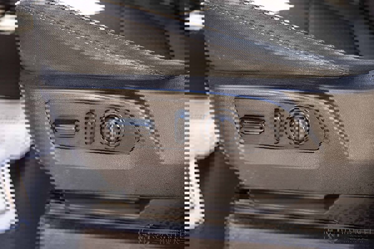 Used 2022 Chevrolet Silverado 2500 Custom w/ Custom Value Package image 20