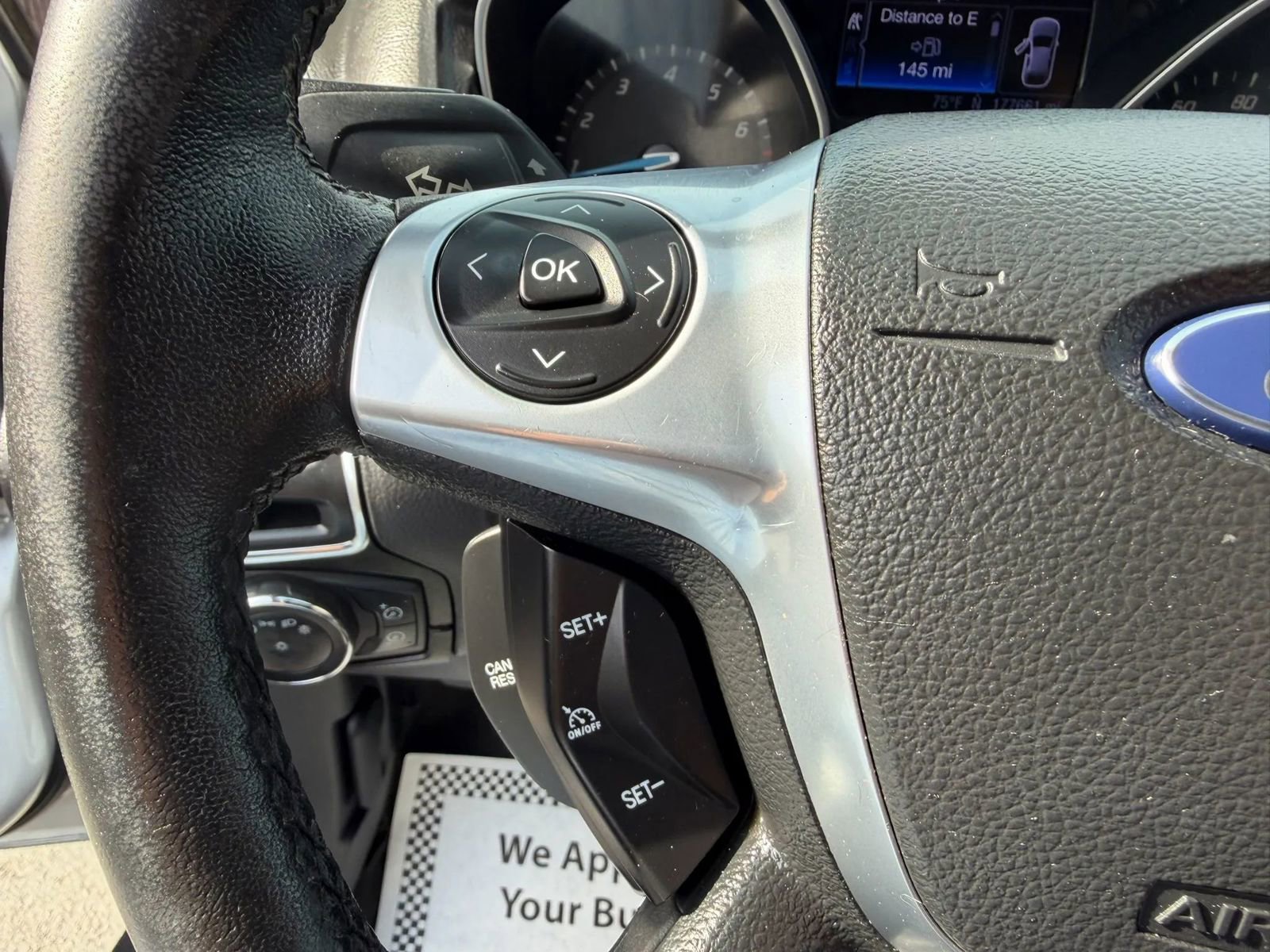 Used 2013 Ford Focus Titanium w/ Titanium Handling Pkg FWD image 24