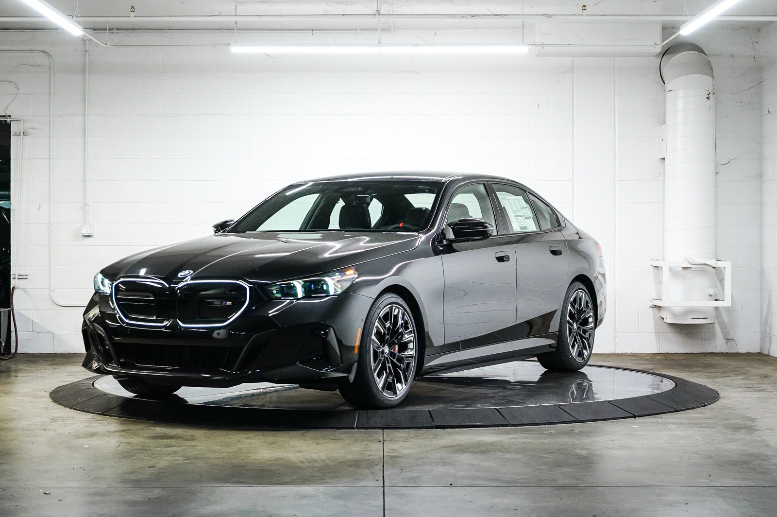 New 2026 BMW i5 M60 AWD/4WD image 3