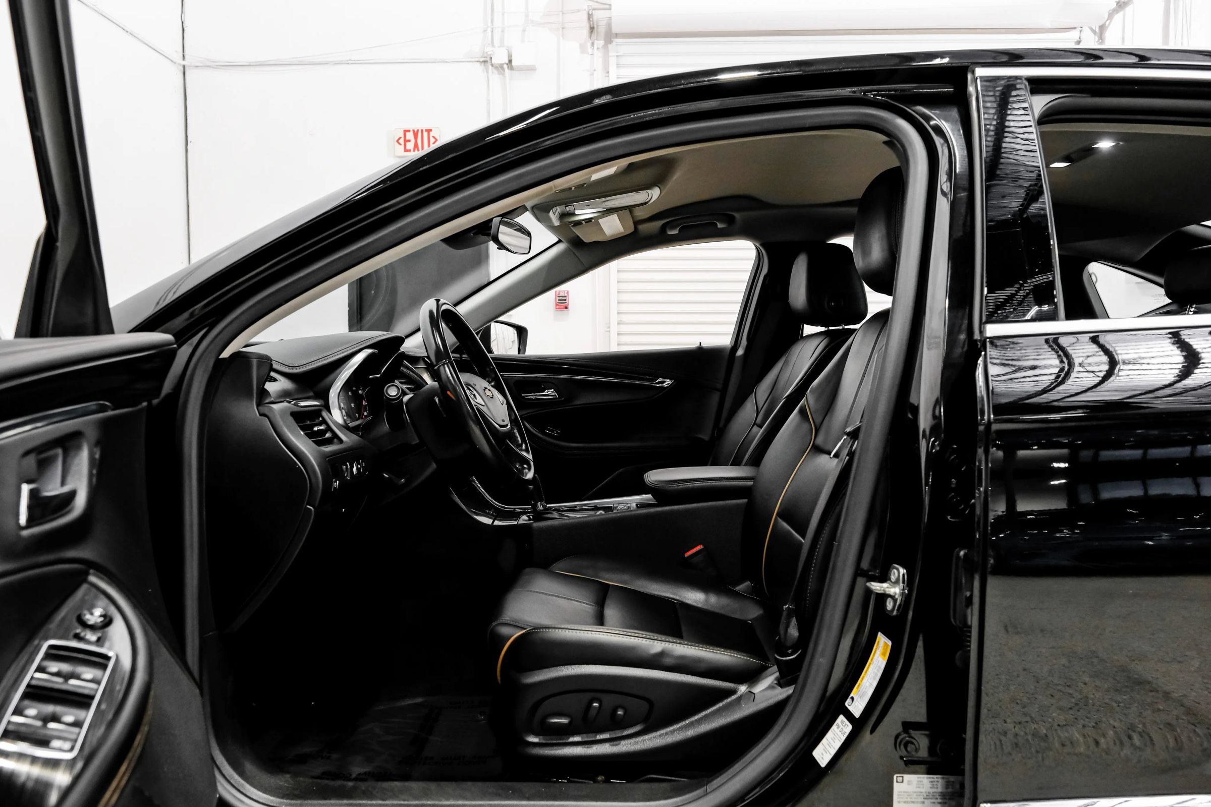 Used 2017 Chevrolet Impala Premier FWD image 19