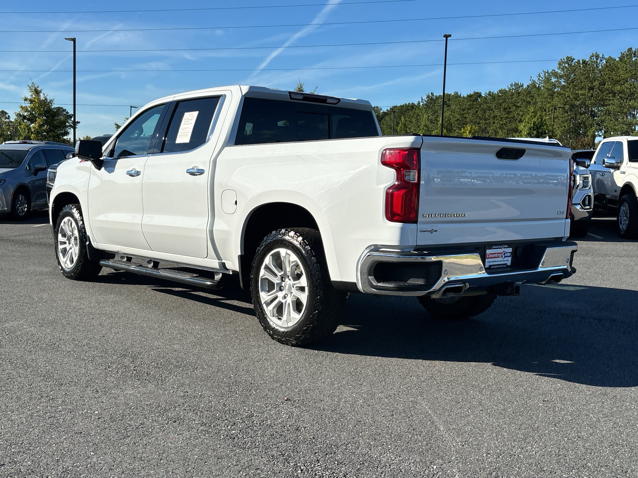 Used 2023 Chevrolet Silverado 1500 LTZ w/ LTZ Convenience Package II AWD/4WD image 7
