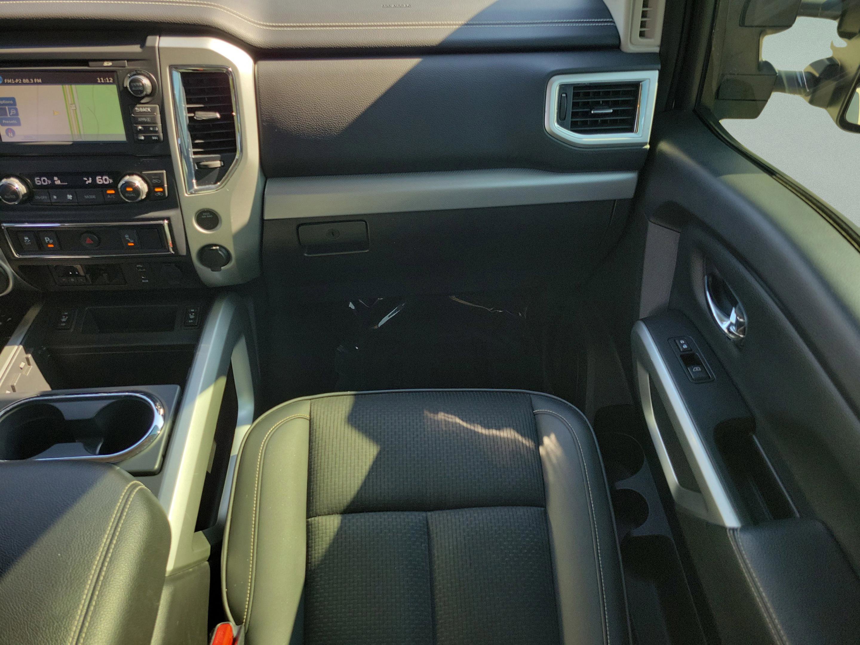 Used 2018 Nissan Titan PRO-4X image 13