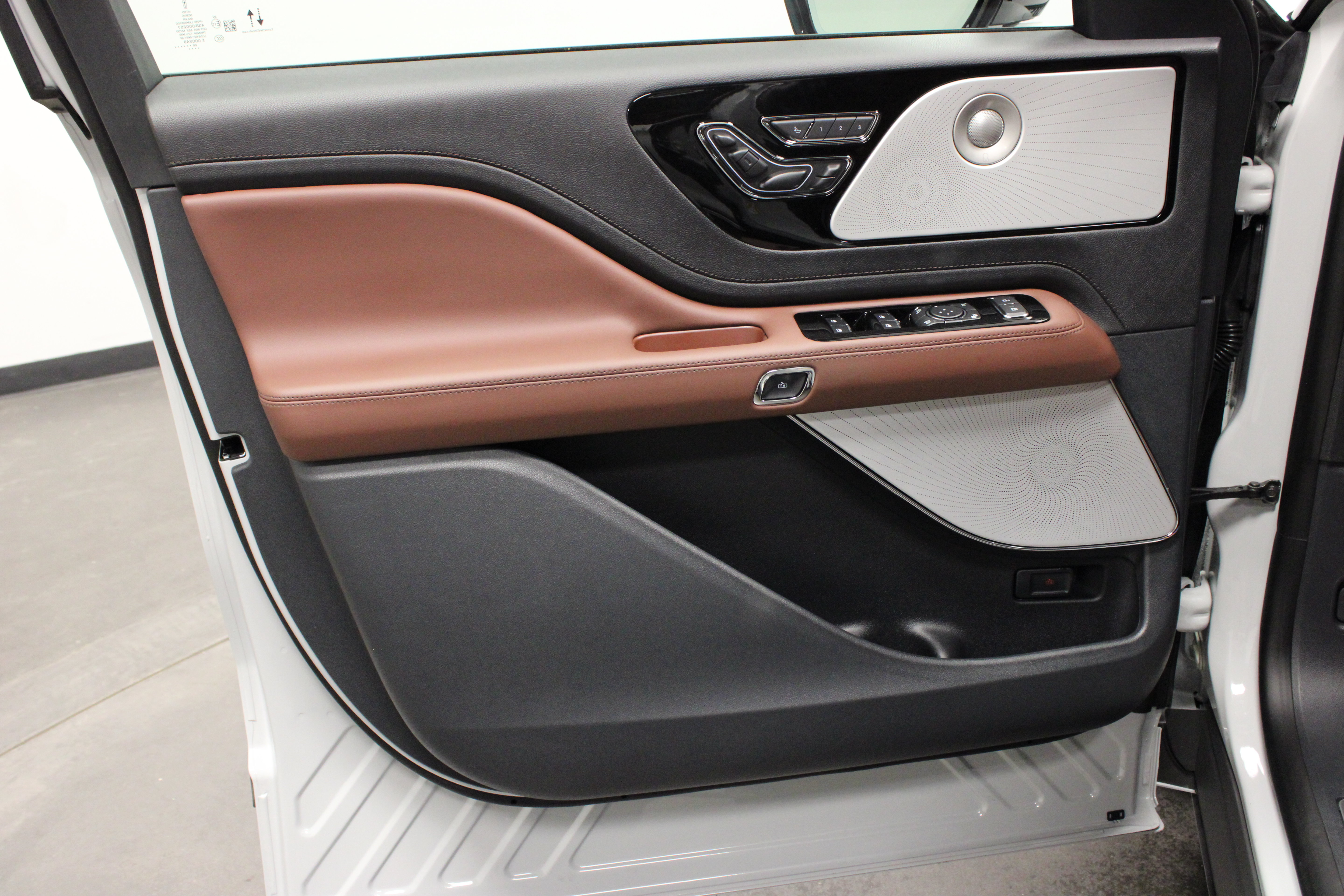 New 2027 Lincoln Aviator Reserve AWD/4WD image 20