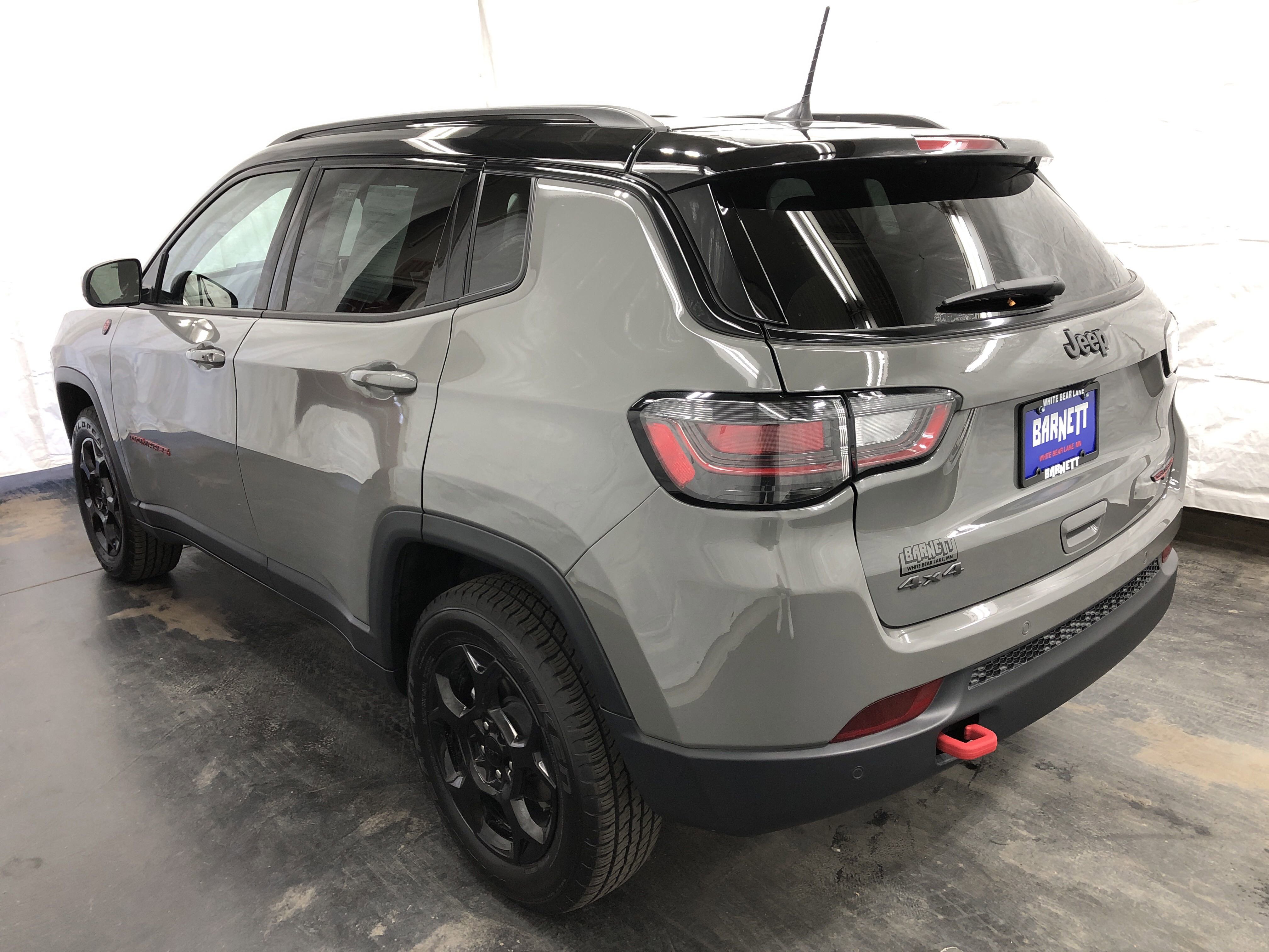 Used 2023 Jeep Compass Trailhawk w/ Trailhawk Elite Group AWD/4WD image 4