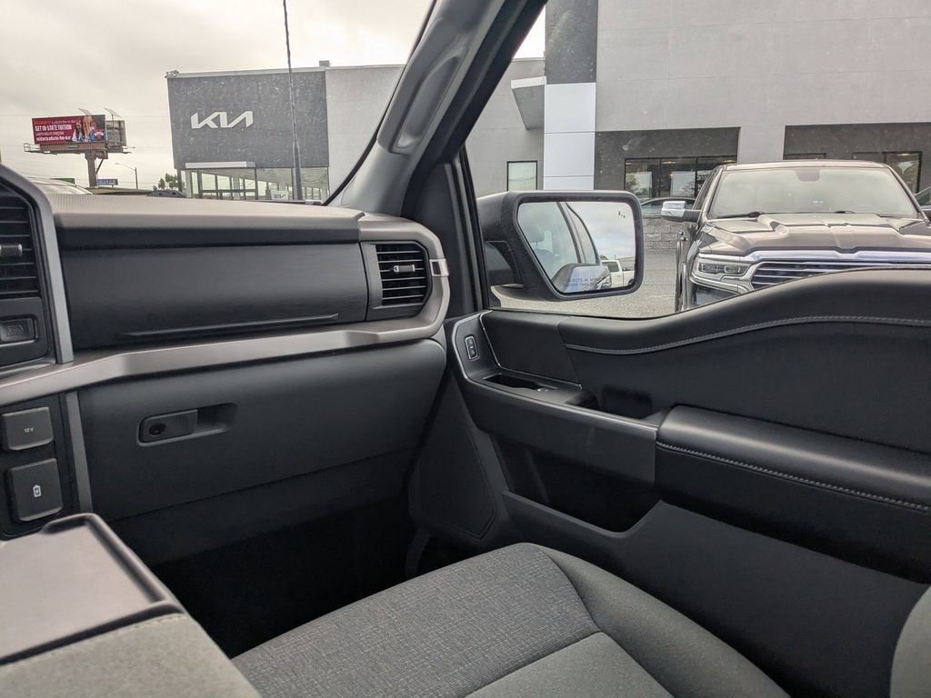 Used 2025 Ford F150 XLT w/ Equipment Group 301A Standard image 15