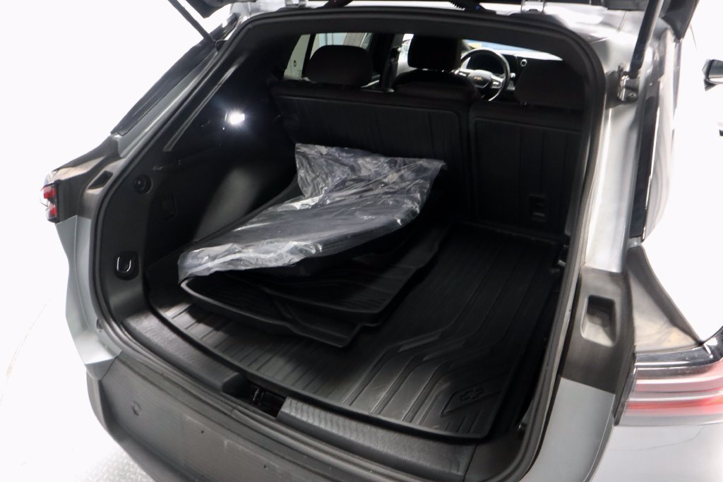 Used 2025 Chevrolet Equinox EV LT w/ Comfort Package FWD image 15