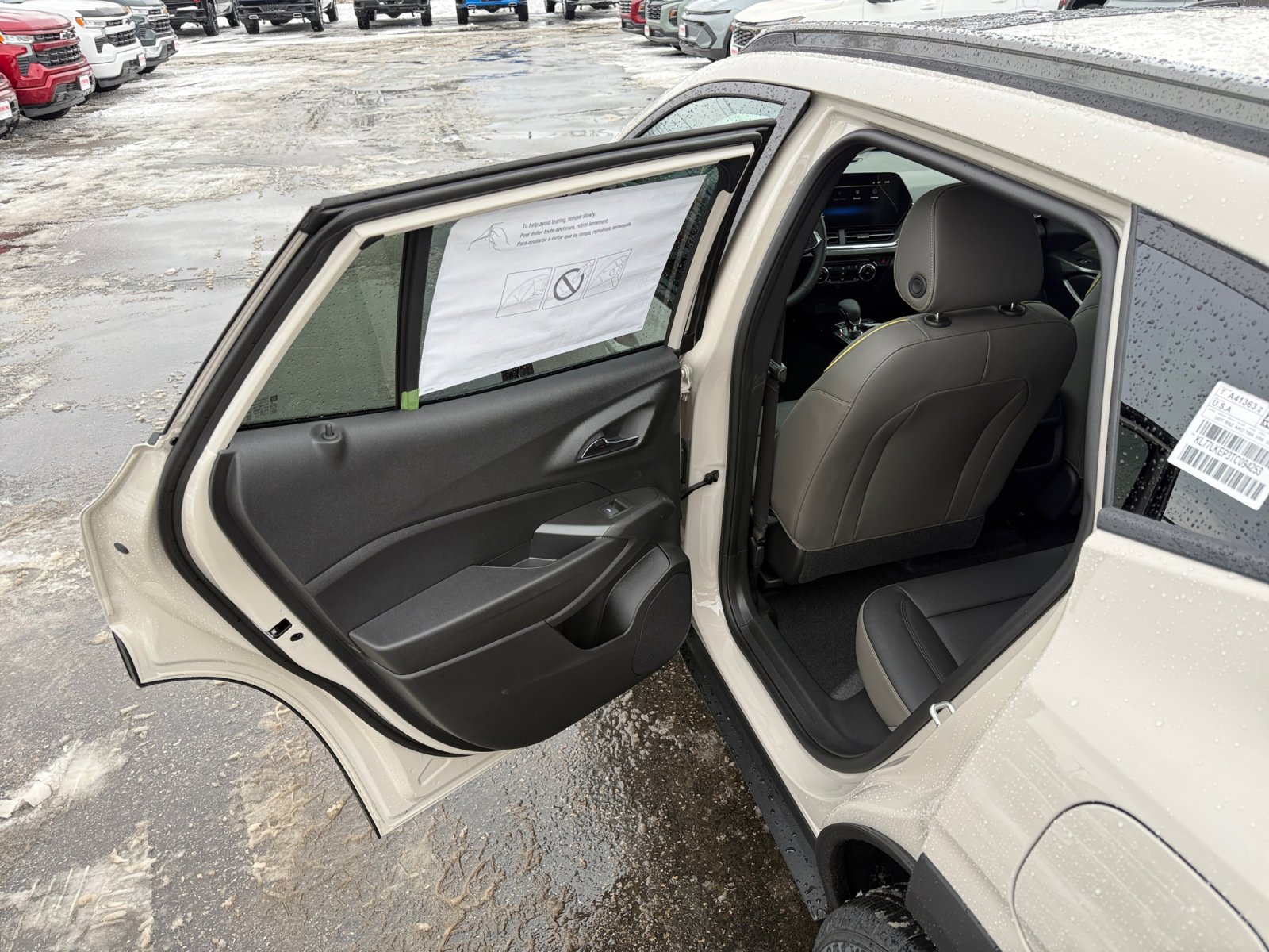 New 2026 Chevrolet Trax ACTIV w/ Sunroof Package FWD image 24
