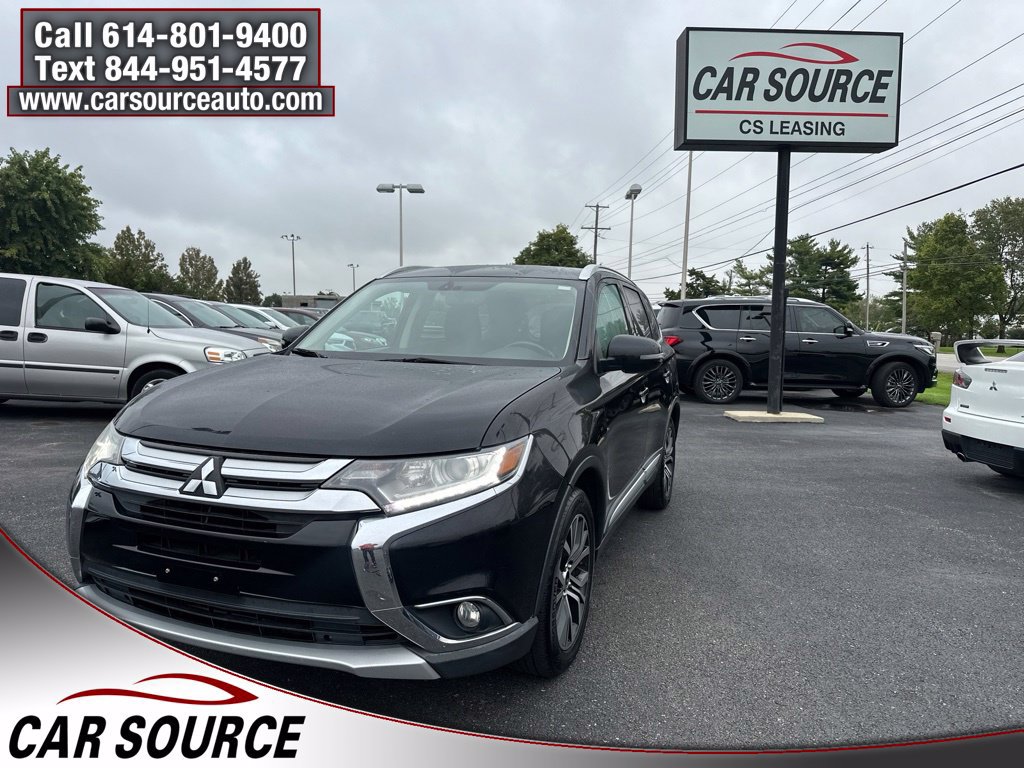 Used 2017 Mitsubishi Outlander SEL FWD image 1
