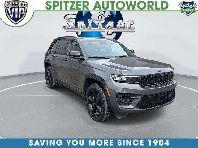 Certified 2023 Jeep Grand Cherokee Altitude image 2