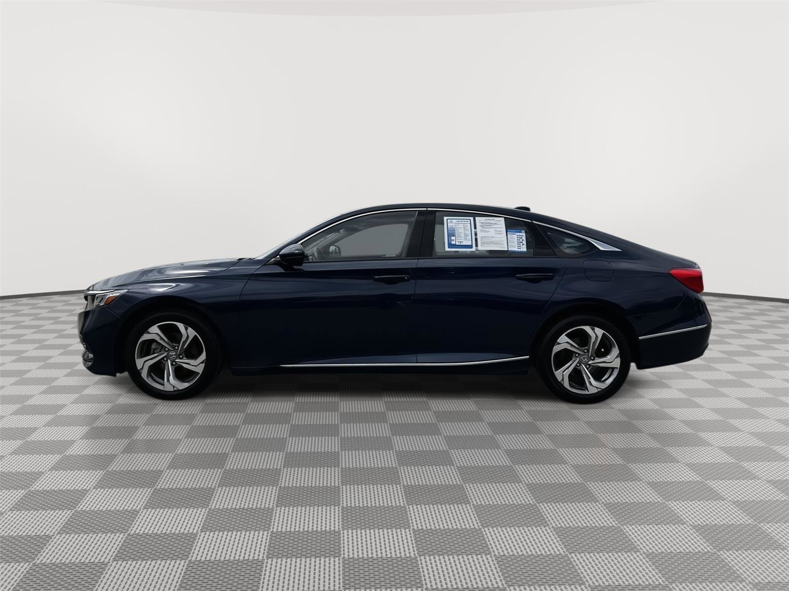 Certified 2018 Honda Accord EX-L image 3