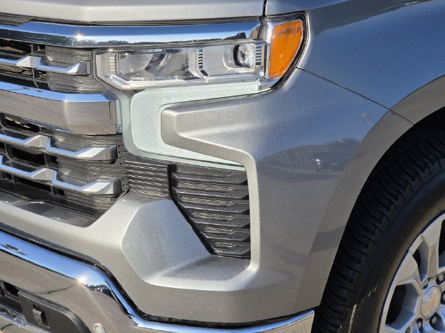 Used 2024 Chevrolet Silverado 1500 LTZ w/ Technology Package AWD/4WD image 6