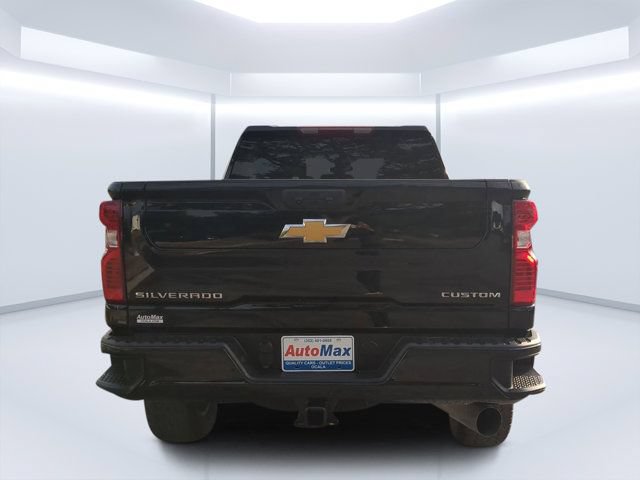 Used 2025 Chevrolet Silverado 2500 Custom w/ Custom Value Package AWD/4WD image 4
