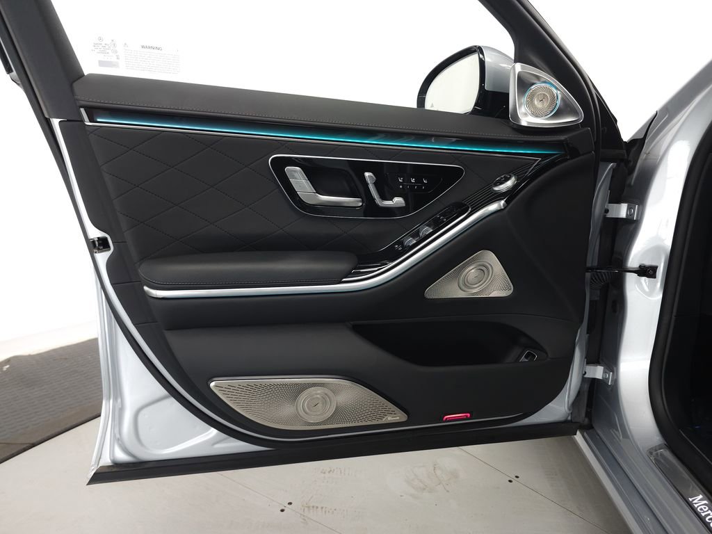Used 2022 Mercedes-Benz S 580 4MATIC Sedan image 5