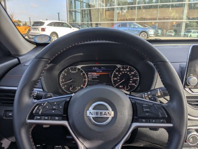 Used 2021 Nissan Altima 2.5 SR w/ SR Premium Package FWD image 27
