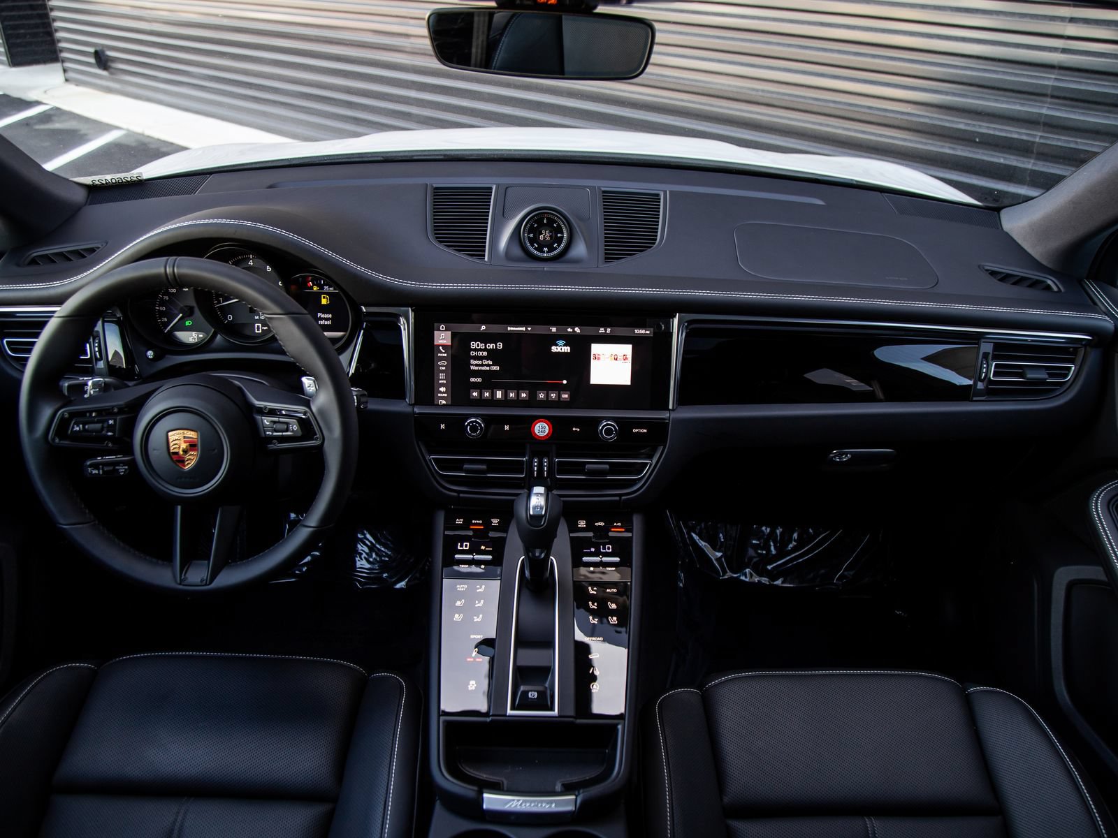 New 2026 Porsche Macan AWD/4WD image 21