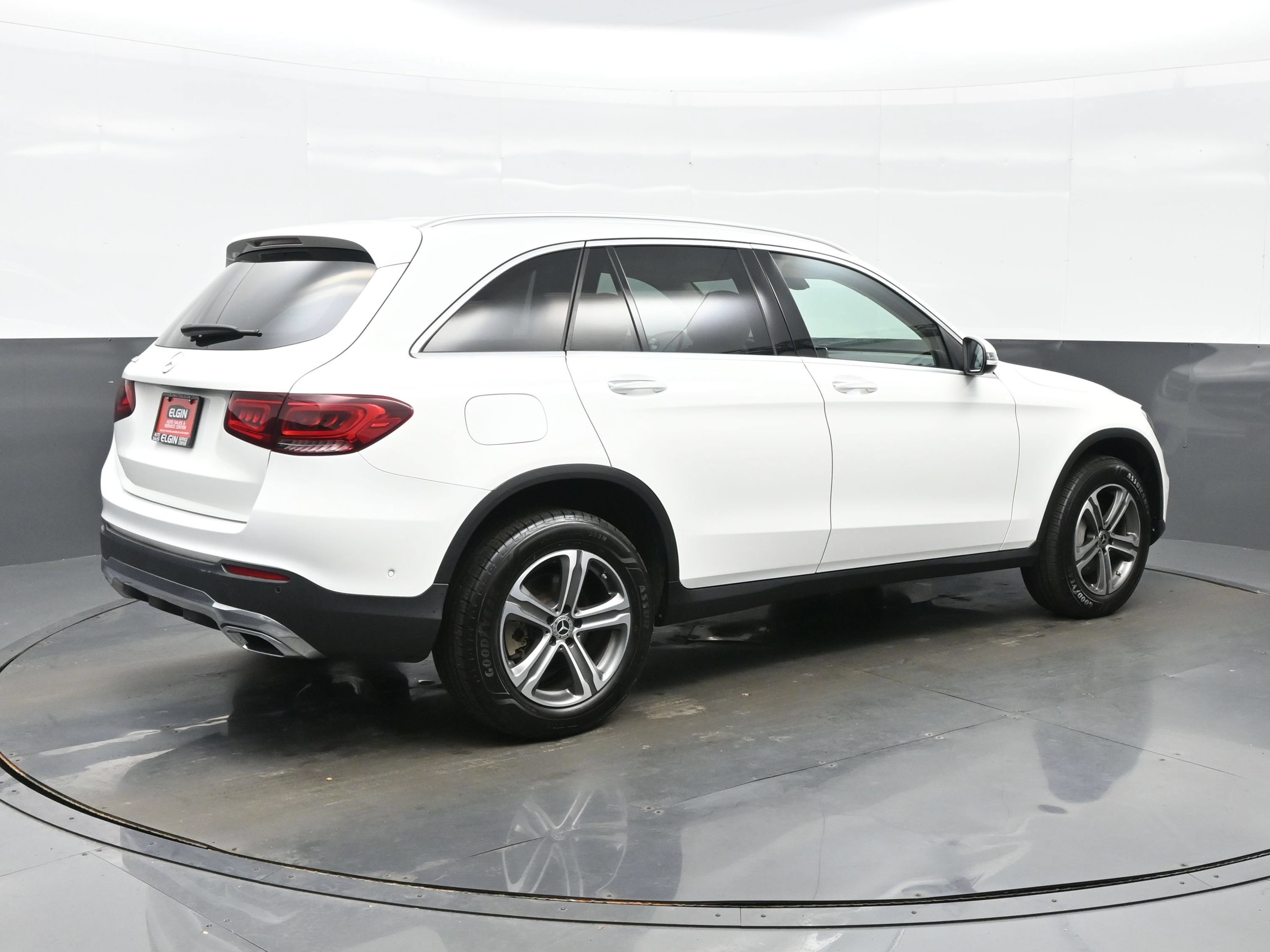 Used 2021 Mercedes-Benz GLC 300 image 6