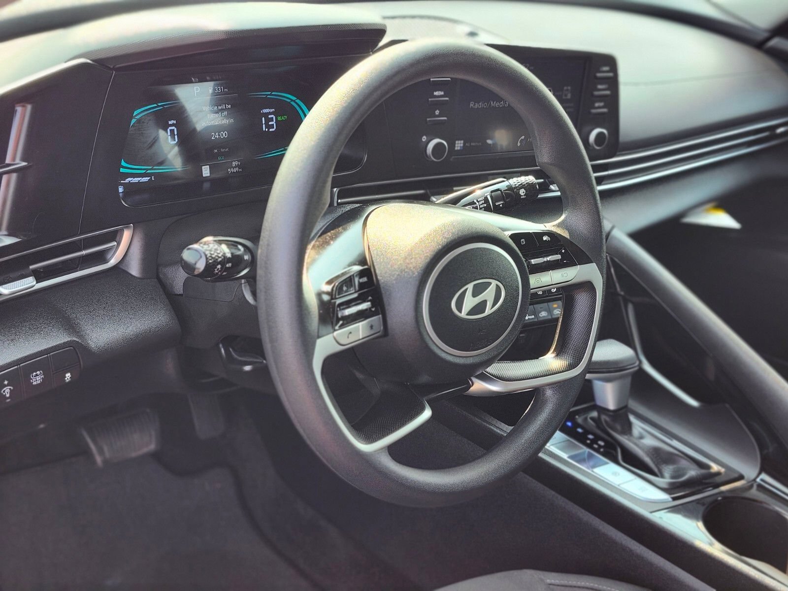 Certified 2026 Hyundai Elantra Hybrid FWD image 18