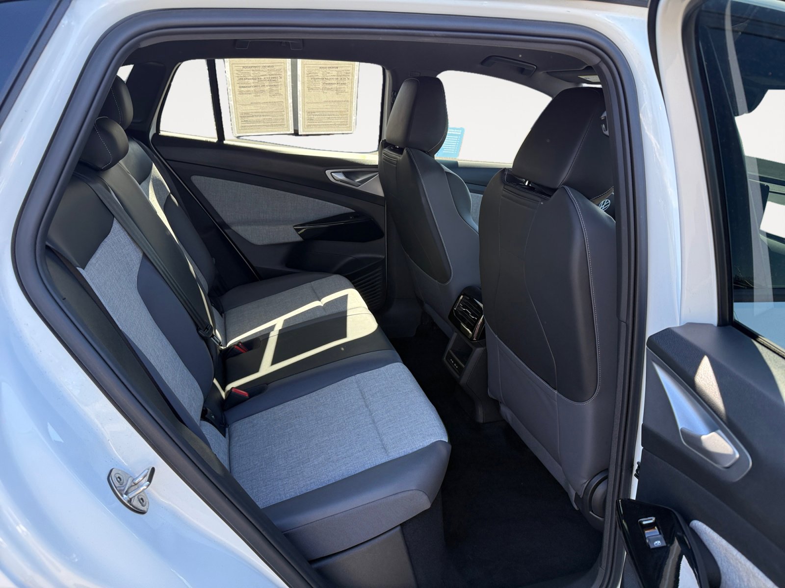 Certified 2024 Volkswagen ID.4 2WD image 18