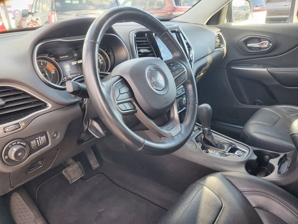 Used 2019 Jeep Cherokee Limited image 17