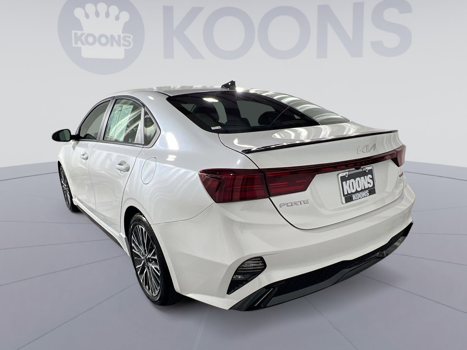 Used 2023 Kia Forte GT-Line image 4