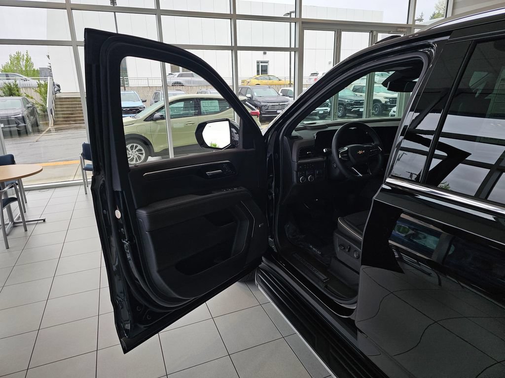 New 2026 Chevrolet Tahoe Premier w/ Sun And Tow Package AWD/4WD image 20
