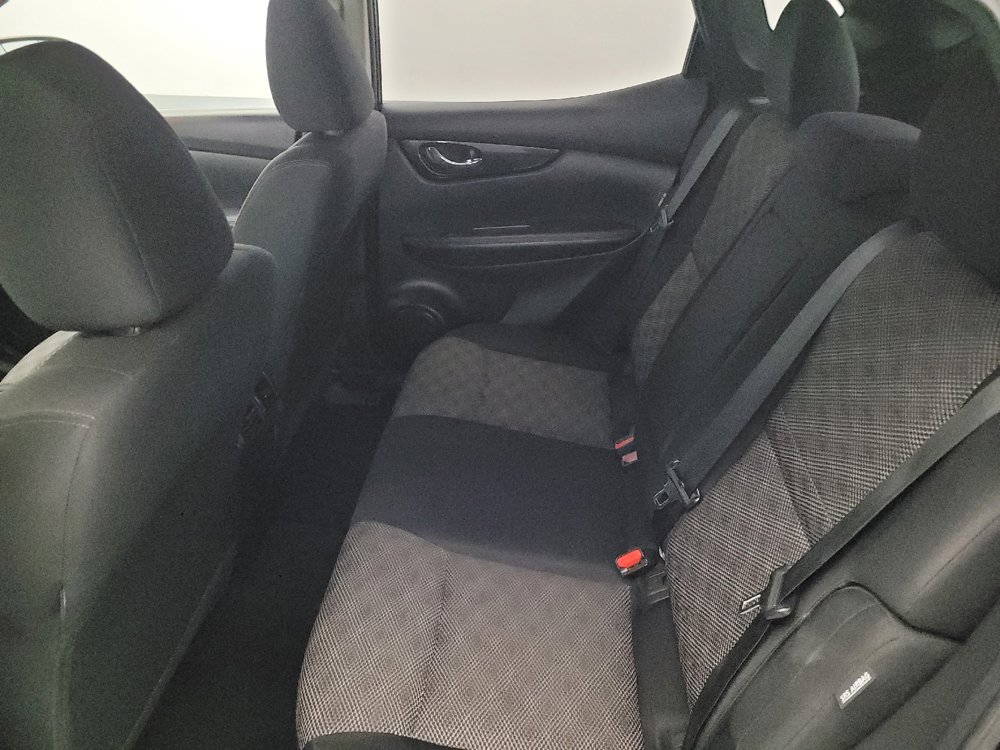 Used 2022 Nissan Rogue Sport SV image 18