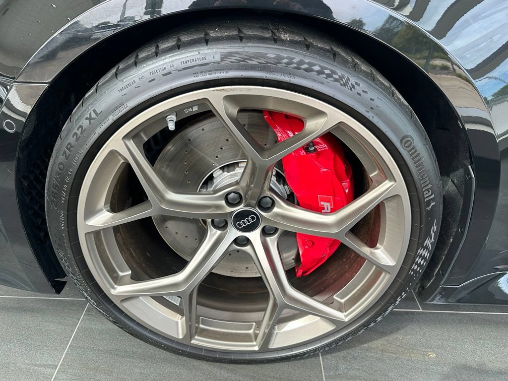 Used 2025 Audi RS 6 performance AWD/4WD image 11