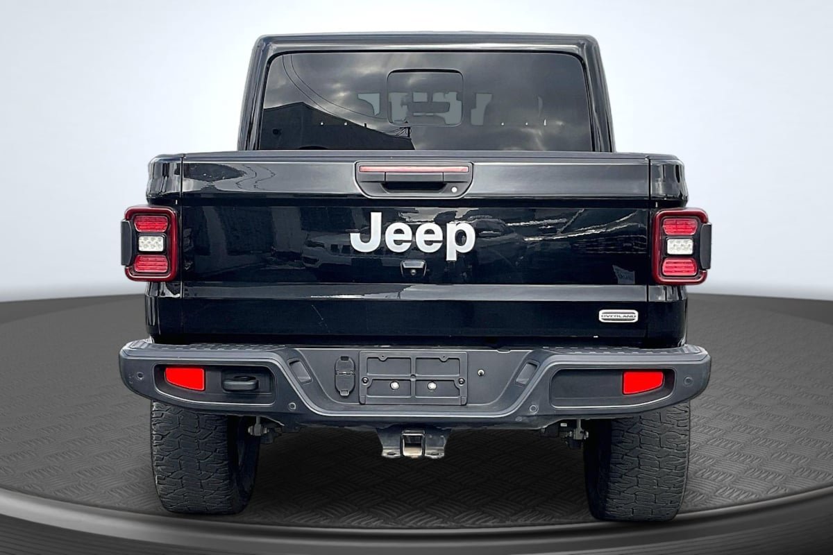 Used 2020 Jeep Gladiator Overland AWD/4WD image 4