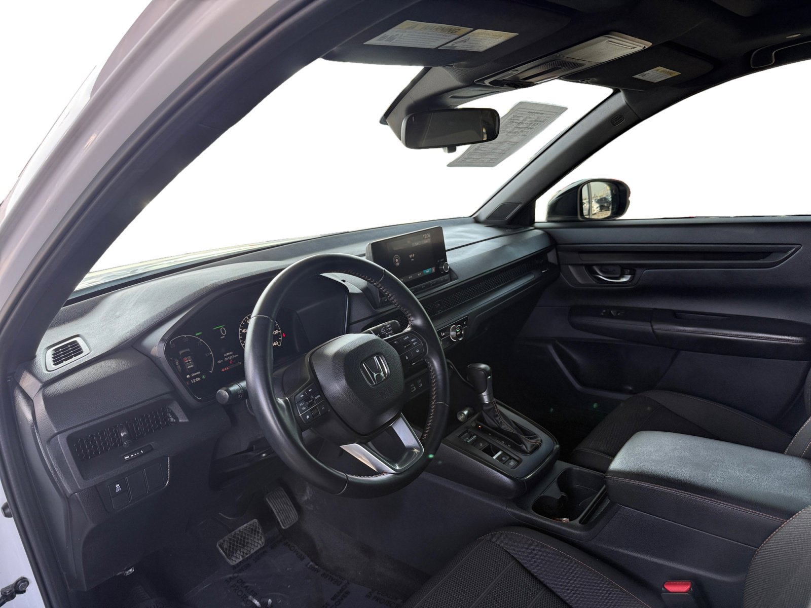 Used 2025 Honda CR-V Sport image 9