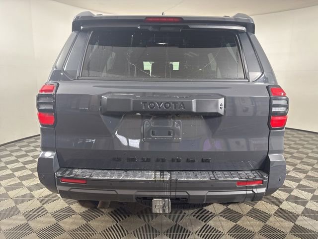 Used 2025 Toyota 4Runner TRD Off-Road image 22