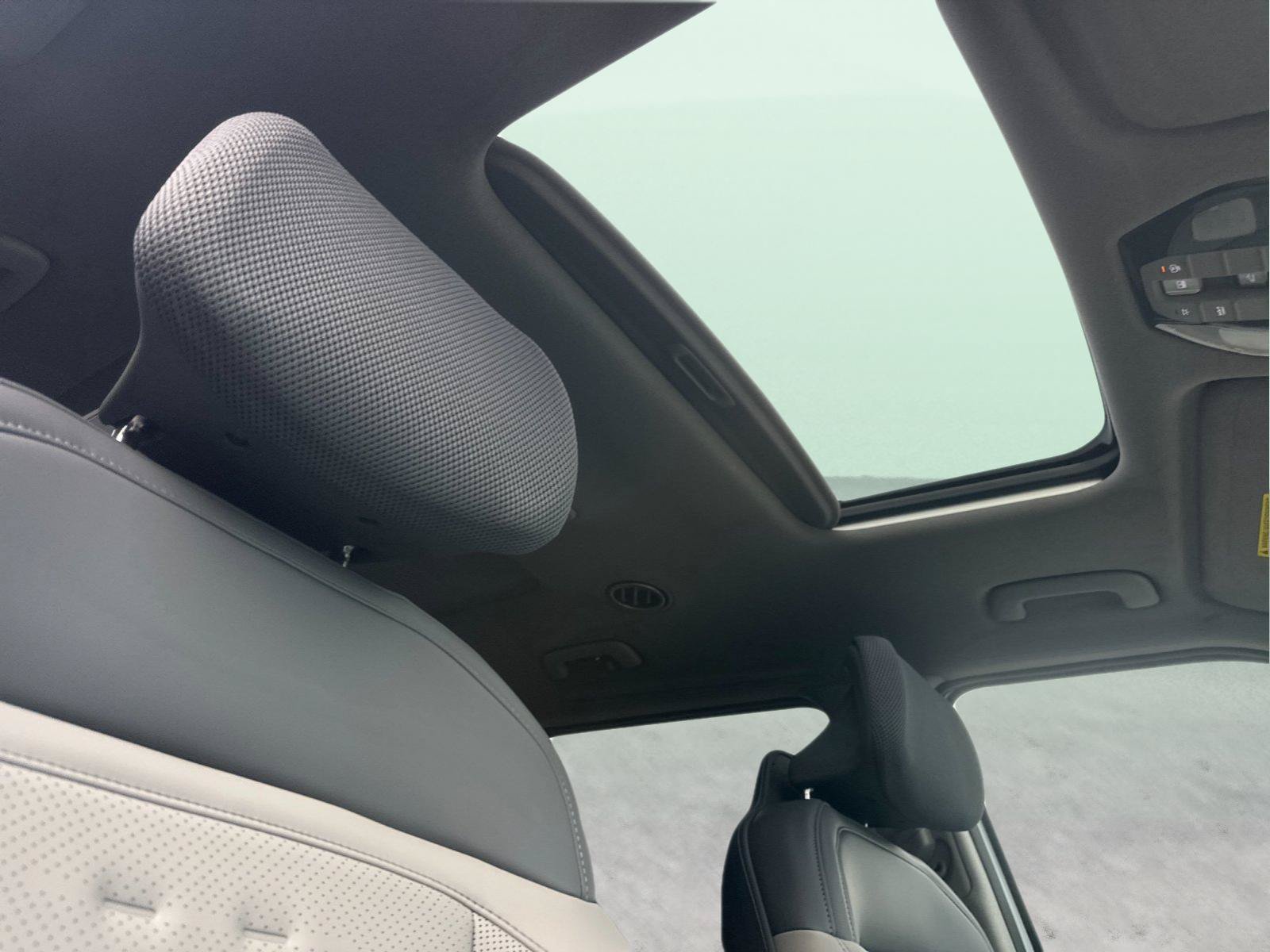 New 2026 Kia EV9 Wind AWD/4WD image 18