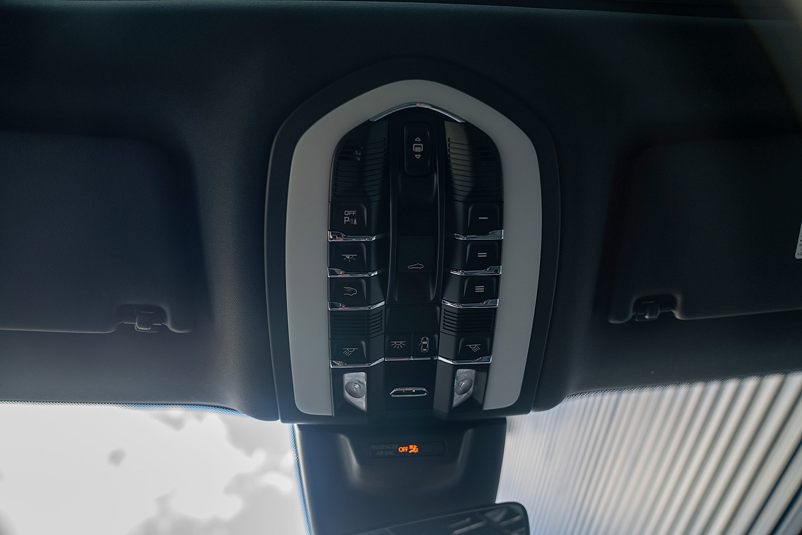 Certified 2026 Porsche Macan S AWD/4WD image 10